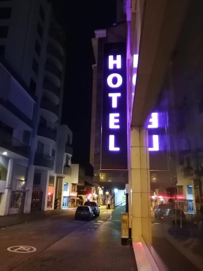 Hotel Golden Suite Перейра Экстерьер фото