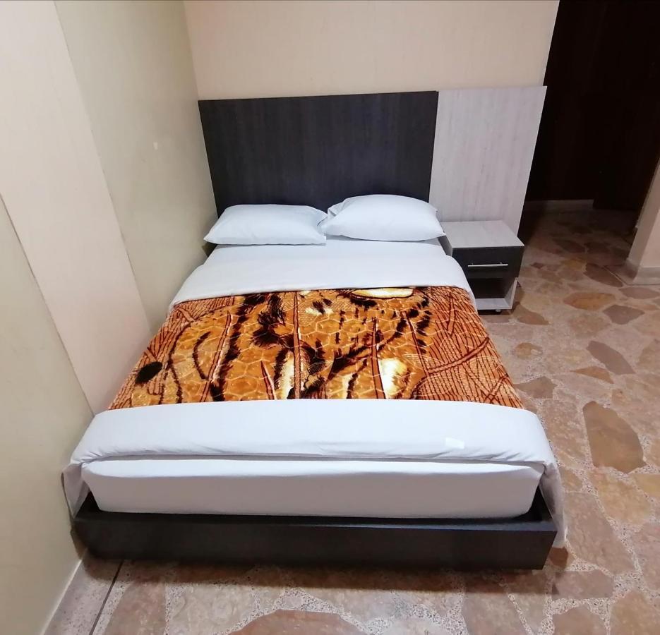 Hotel Golden Suite Перейра Экстерьер фото