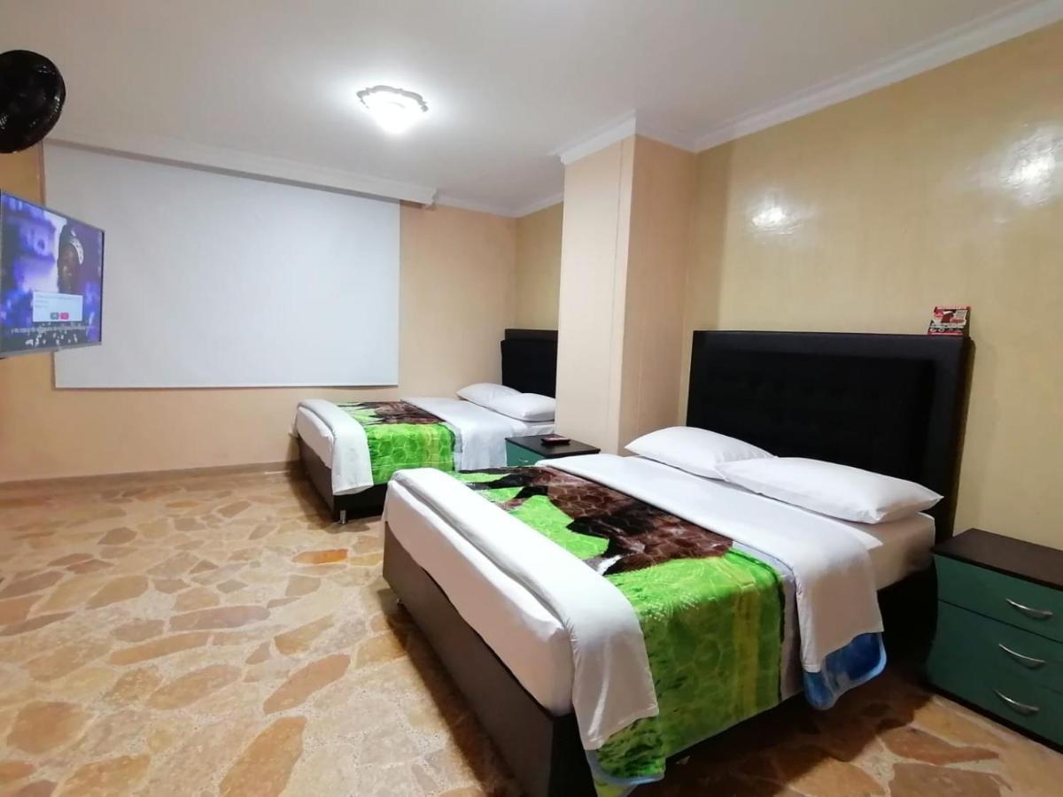Hotel Golden Suite Перейра Экстерьер фото