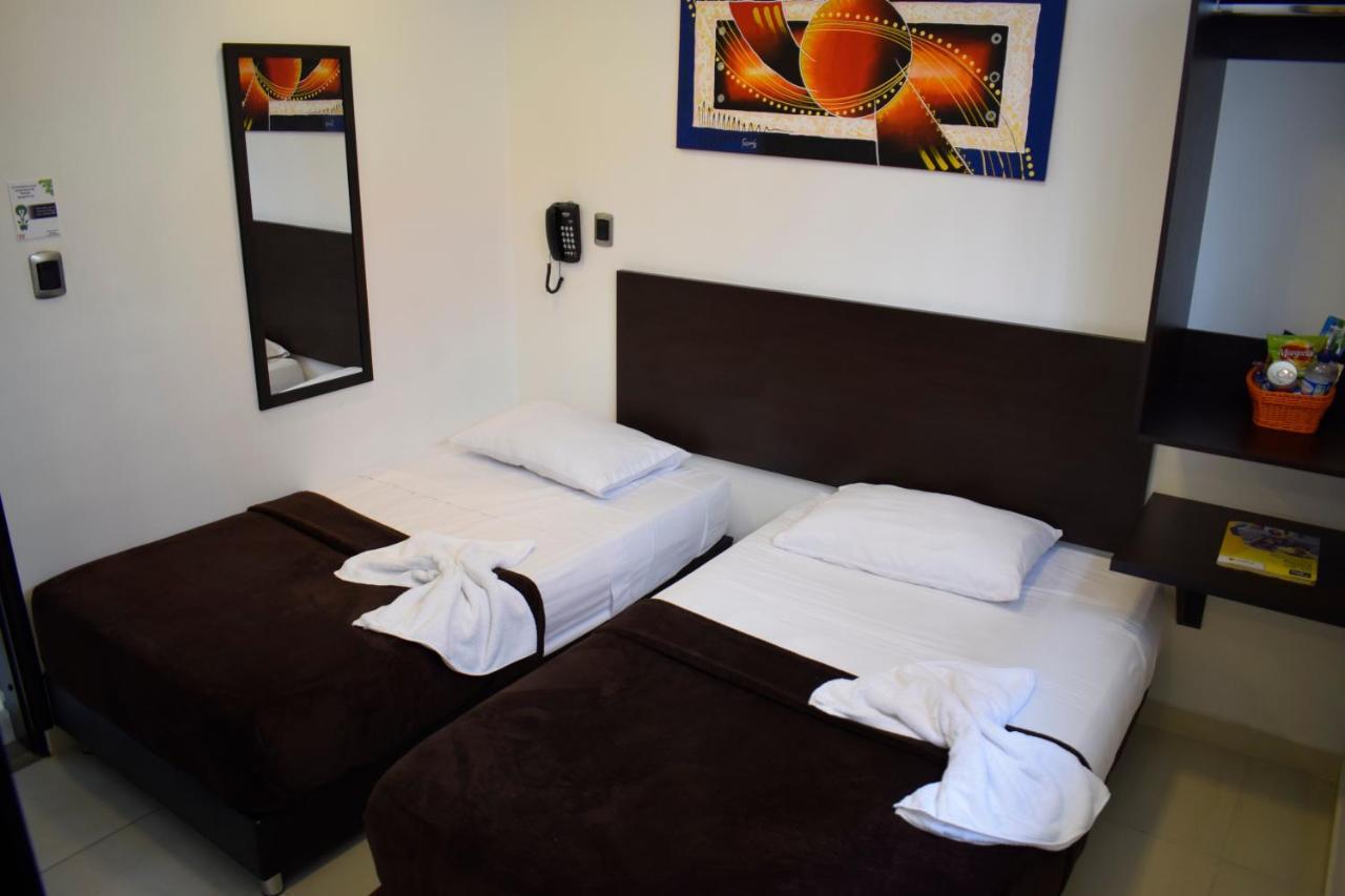Hotel Golden Suite Перейра Экстерьер фото