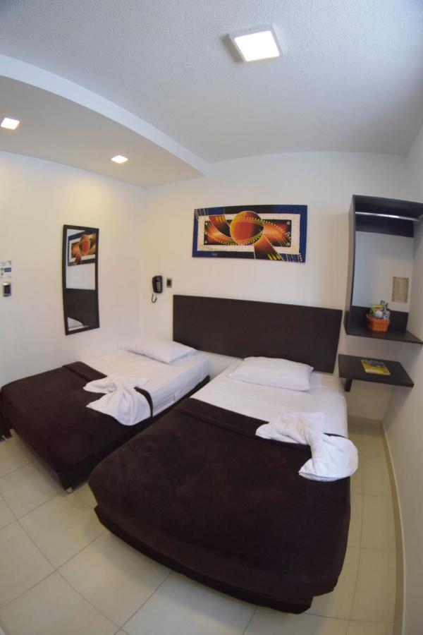 Hotel Golden Suite Перейра Экстерьер фото
